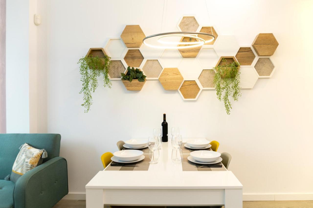 Sylvia 1M - Precioso Apartamento En Primera Linea De Mar - Centrico - Playa - Wifi Empuriabrava Ngoại thất bức ảnh