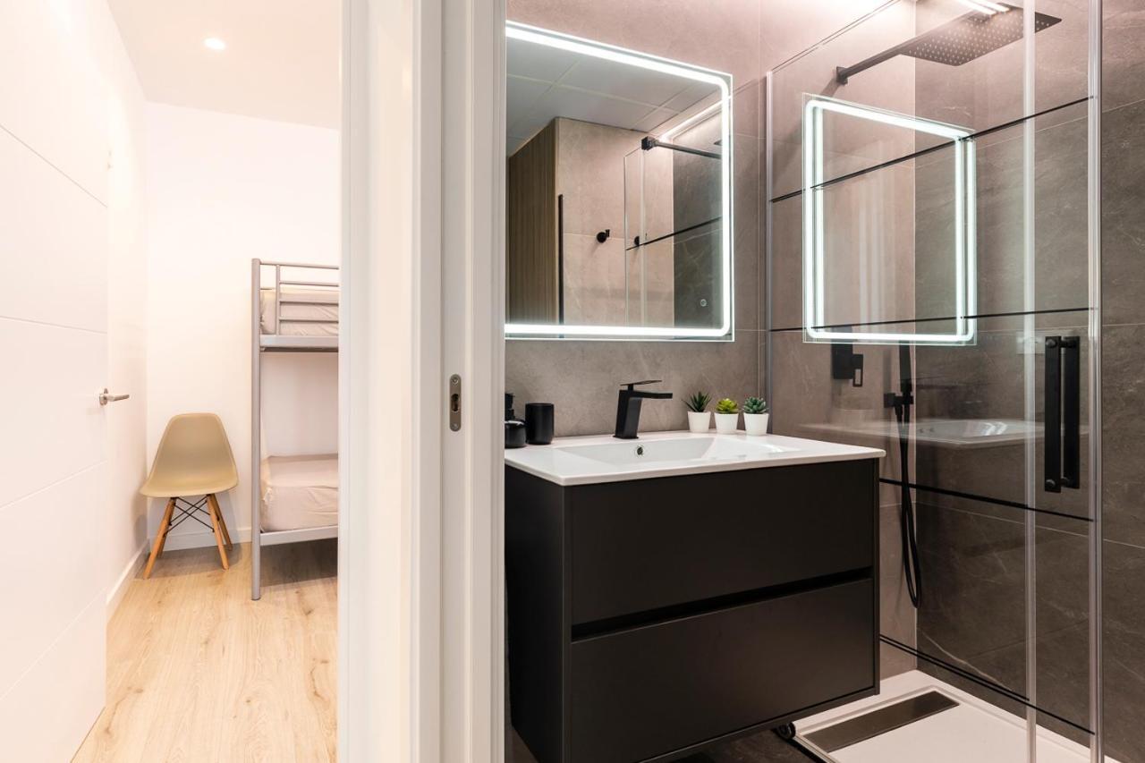 Sylvia 1M - Precioso Apartamento En Primera Linea De Mar - Centrico - Playa - Wifi Empuriabrava Ngoại thất bức ảnh